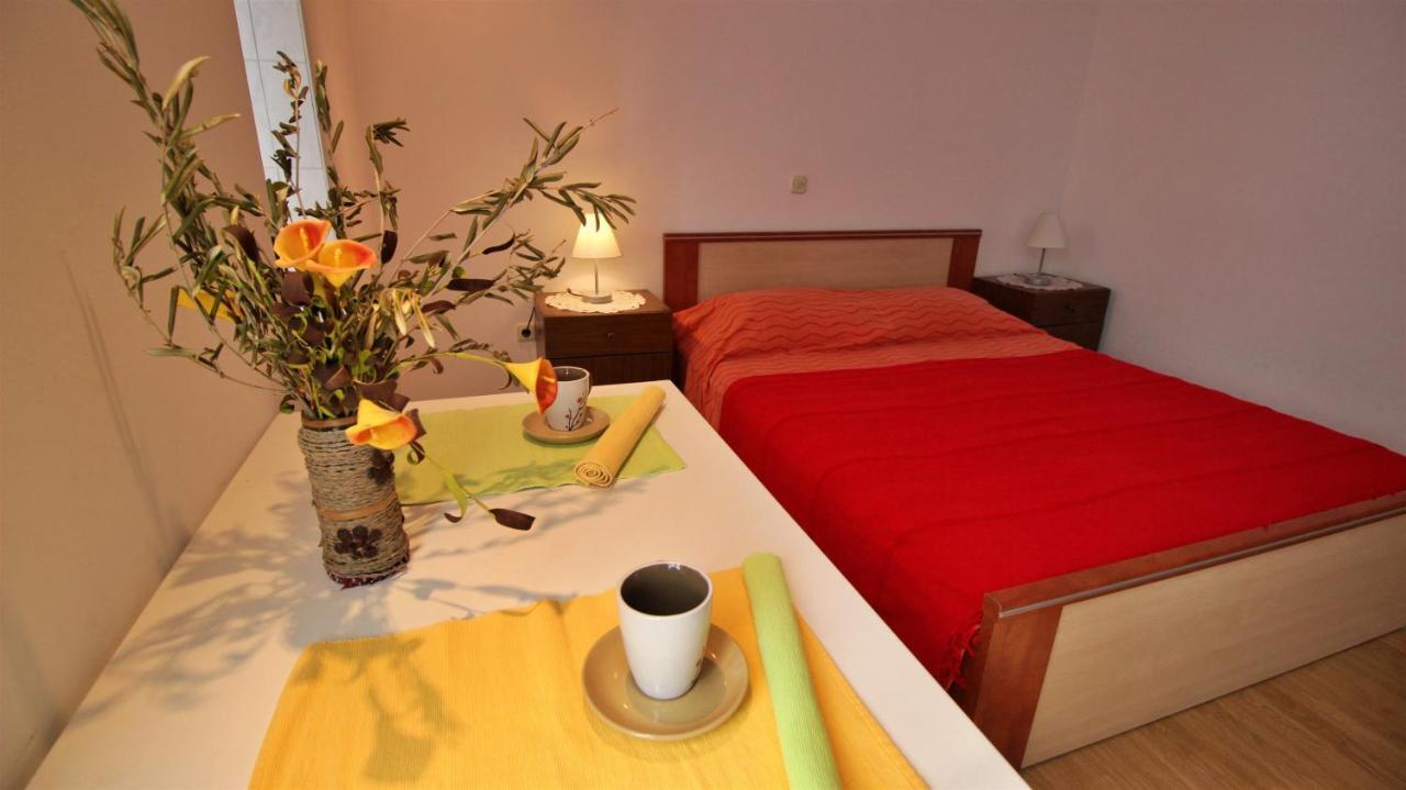 Apartments Slado Omis Exterior photo